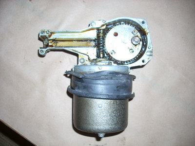 Lucas Elan Wiper Motor.jpg and 